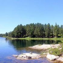龙潭西湖公园游玩全攻略：免费门票、开放时间、交通路线与最佳季节一网打尽