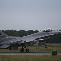 广东自媒体达人揭秘，美空军末日飞机测试，未来战争新篇章？