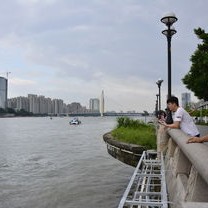 广东多地应对紧急情况，停航、停运、停课、关闭景区的背后原因