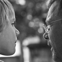 苑举正哽咽，中国强了，我想告诉爸爸