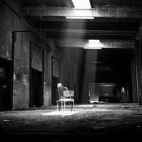 江西悲剧，面包车与半挂车相撞，五条生命瞬间消逝