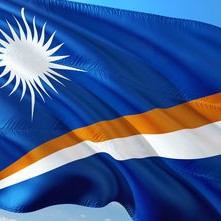 东部战区坚定回应美英军舰过航台湾海峡，维护国家主权，捍卫领土完整